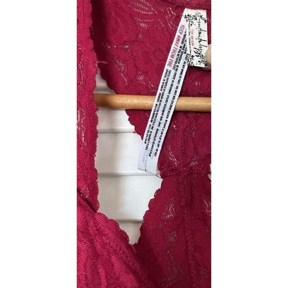 Free People Women's  Raspberry Galloon Racerback Bralette Bra Size S - Picture 3 of 6